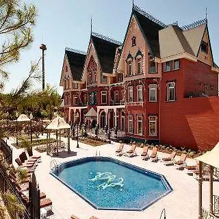 Portaventura Hotel Lucy'S Mansion - Includes Unlimited Access & Express Wristband To Portaventura Park & Ferrari Land 萨洛