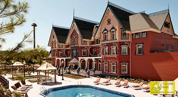 Portaventura Hotel Lucy'S Mansion - Includes Unlimited Access & Express Wristband To Portaventura Park & Ferrari Land Salou